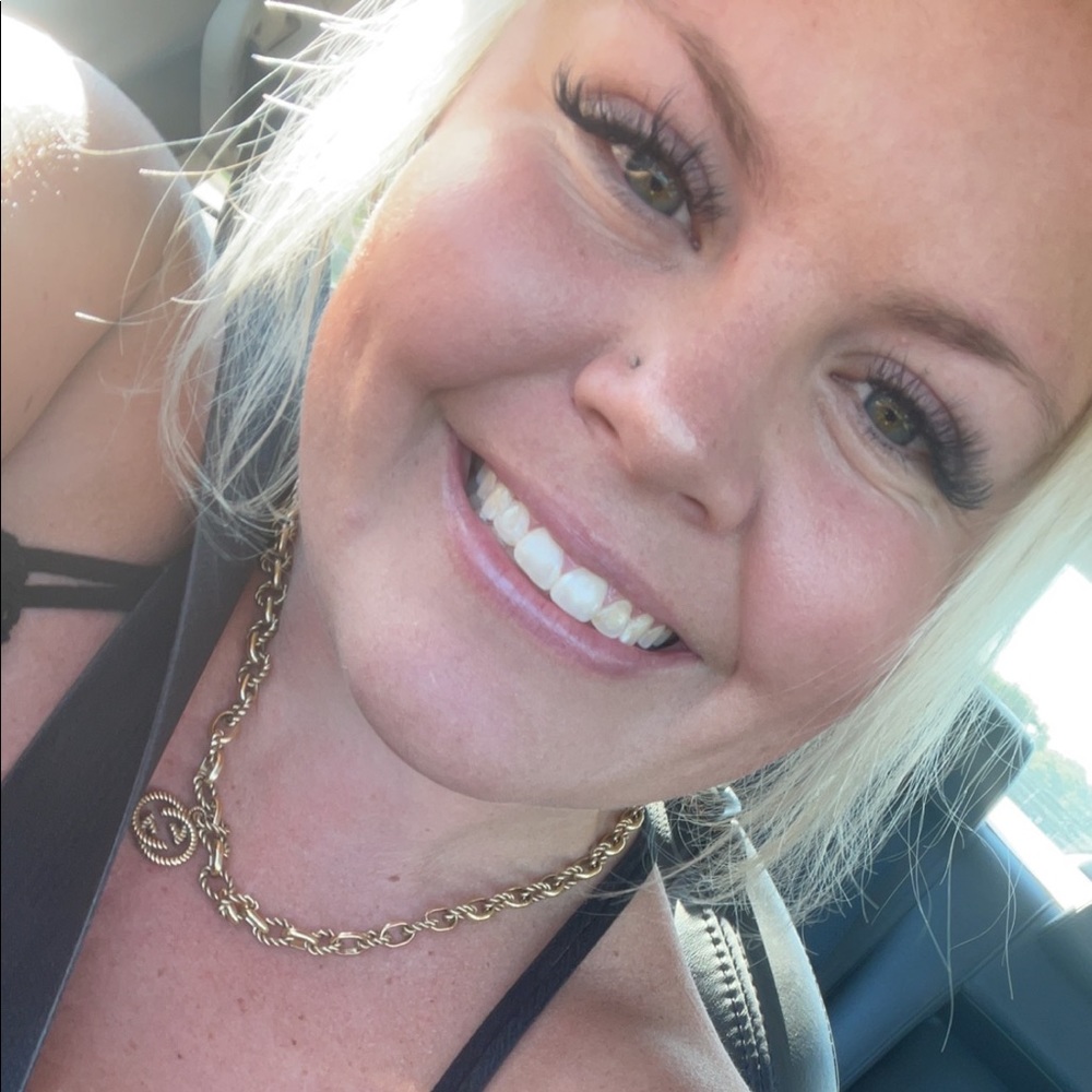 Meet your Posher, Shelby